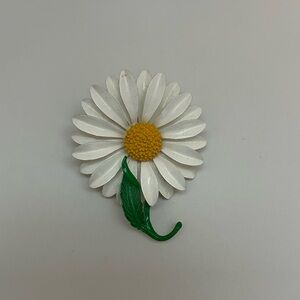 Vintage Daisy Flower Enamel Pin Brooch
